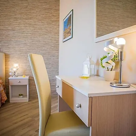 Le Notti Di Morfeo Bed & Breakfast 3*