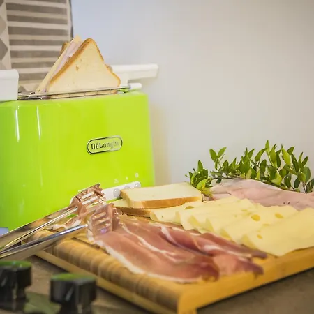 Le Notti Di Morfeo Bed & Breakfast 3*